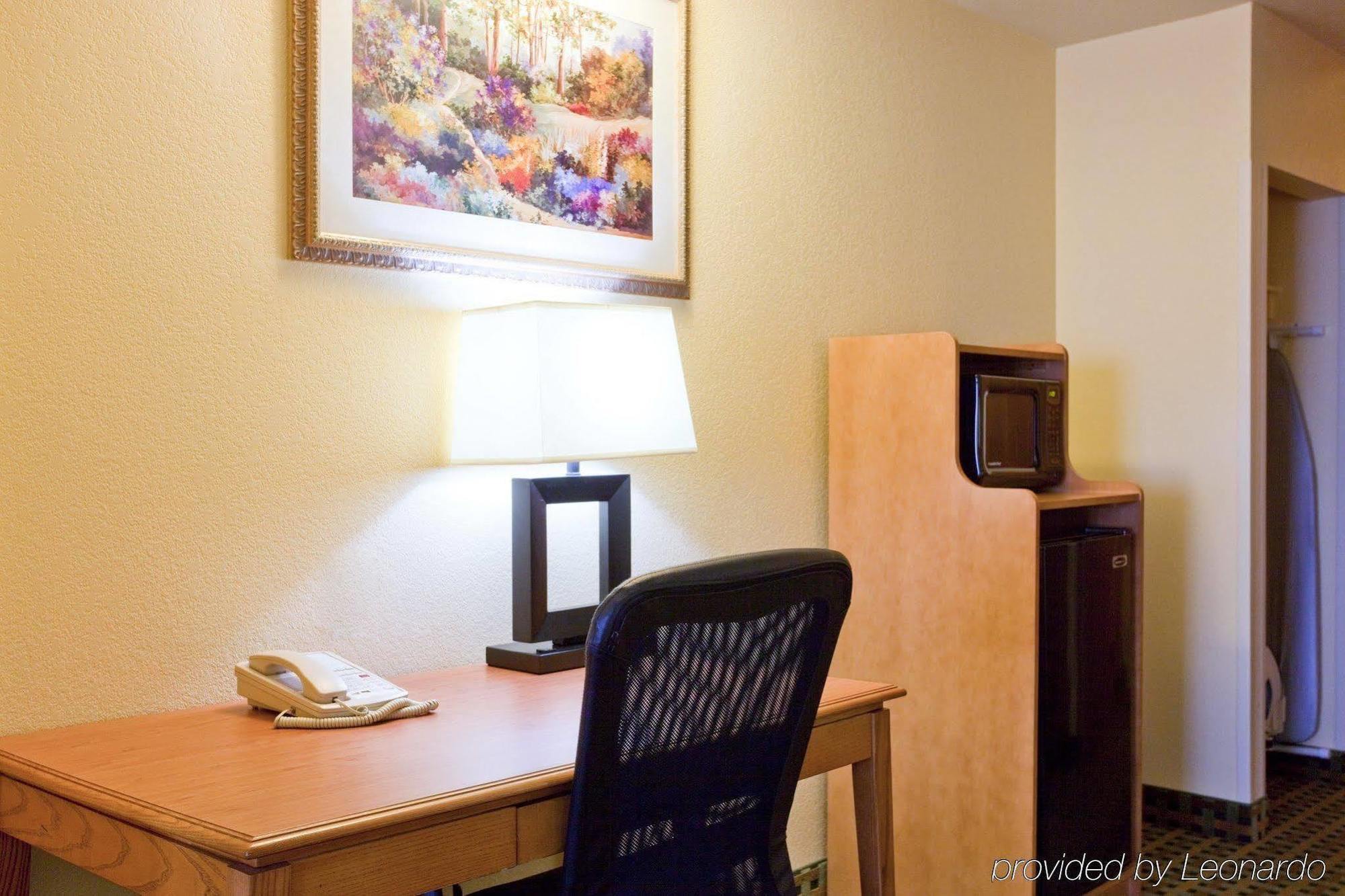 Holiday Inn Express Hotel & Suites Hesperia, An Ihg Hotel Luaran gambar
